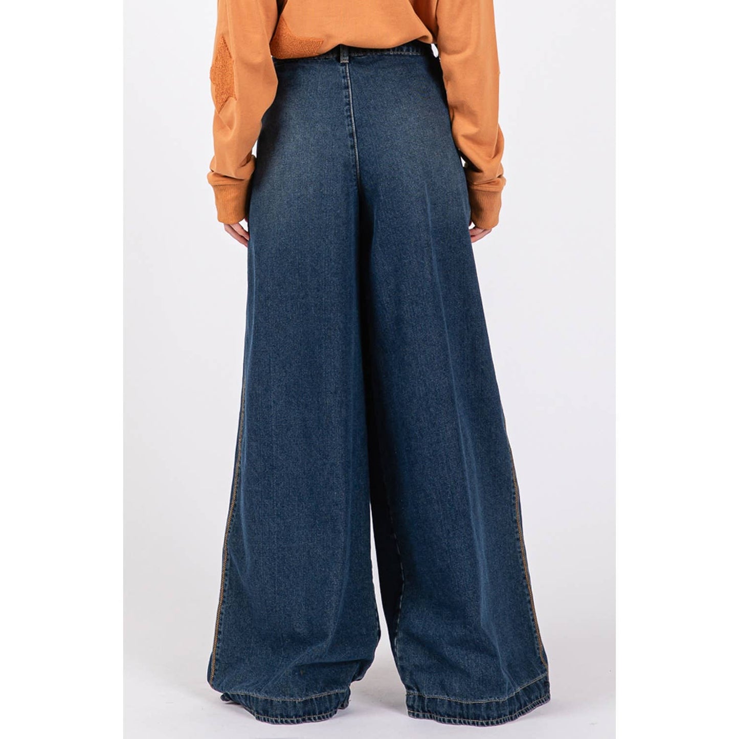 MID-RISE BALLOON DENIM JEANS WITH POCKETS