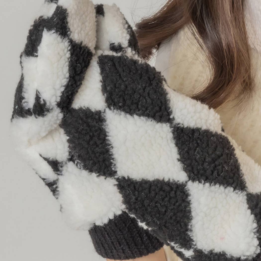 Diamond Checkerboard Sherpa Mittens