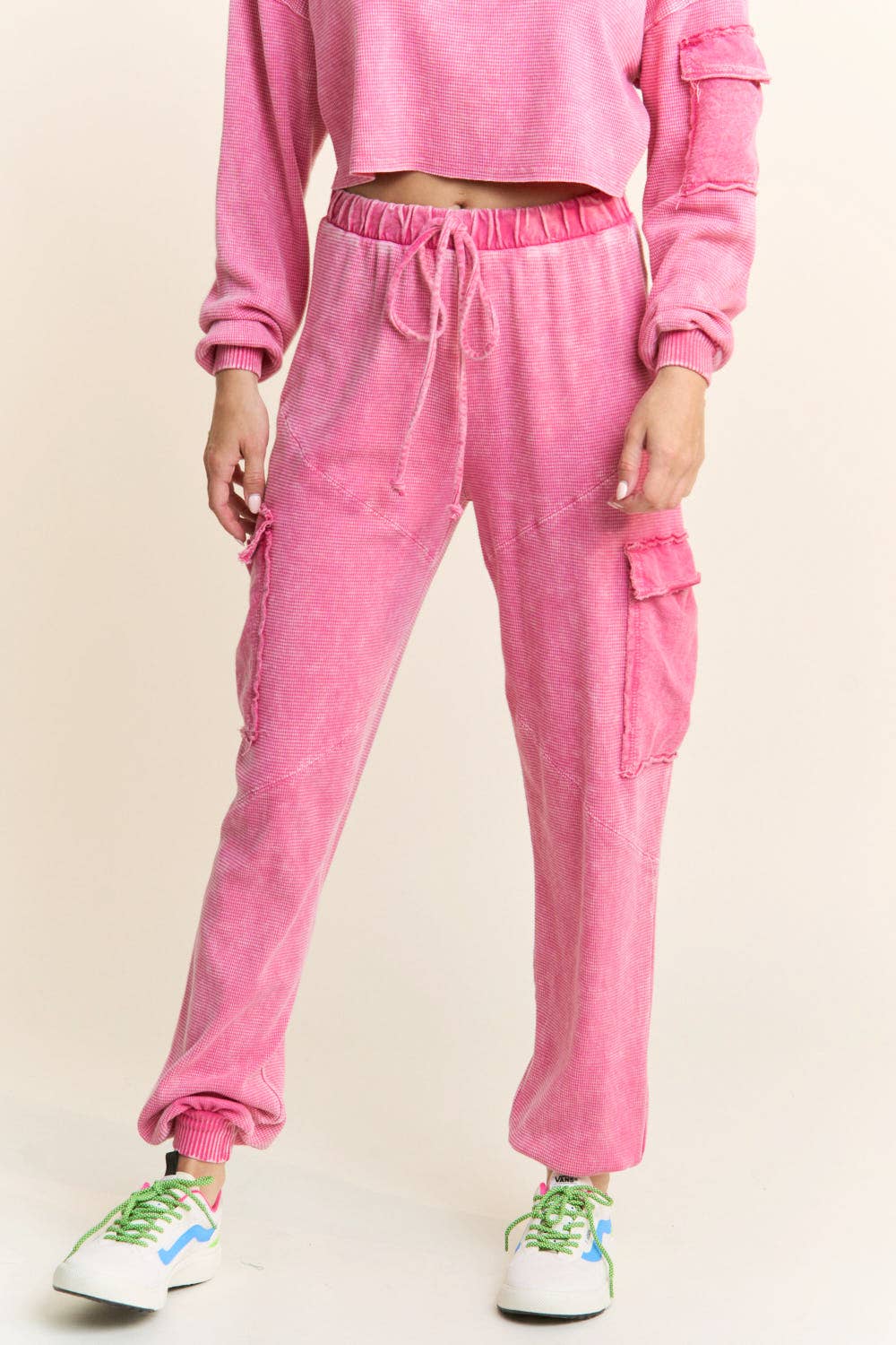 Mineral Wash Cargo pocket detail Joggers