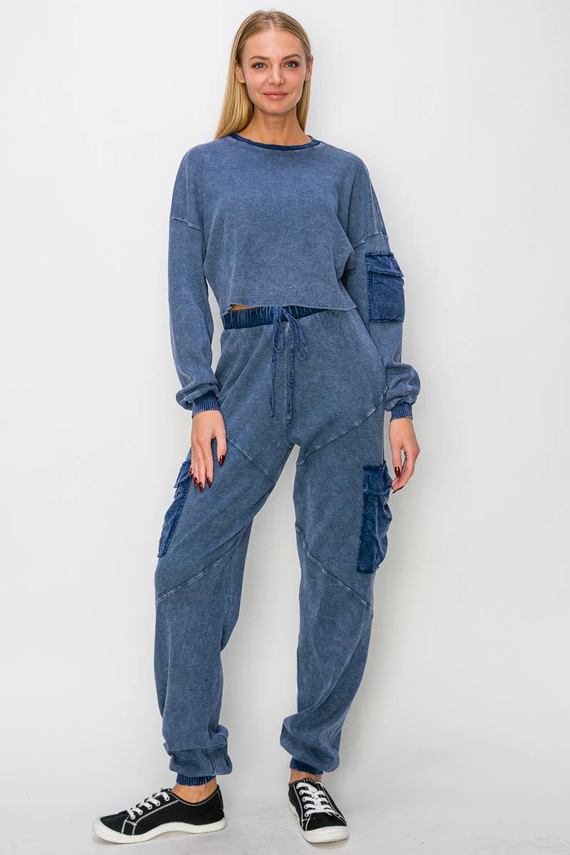 Mineral Wash Cargo pocket detail Joggers