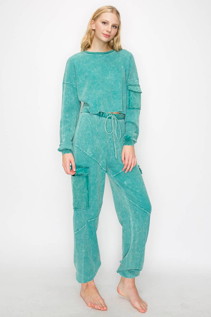 Mineral Wash Cargo pocket detail Joggers