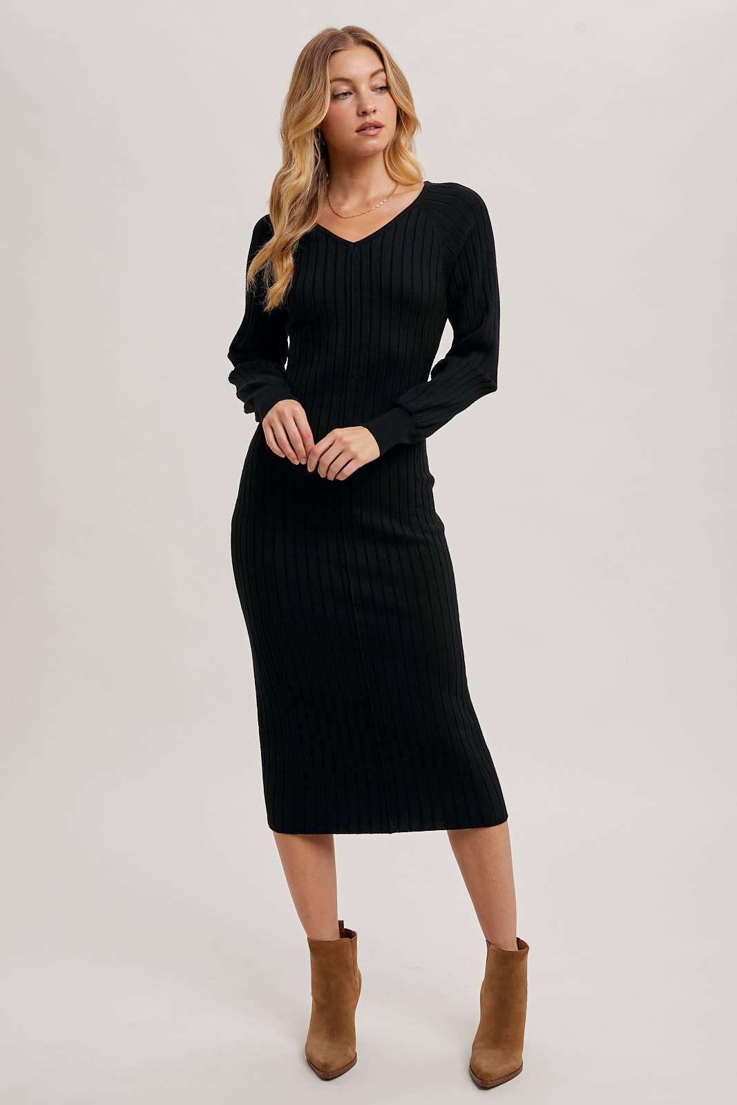 V-NECK RIBBED KNIT SWEATER MIDI DRESS