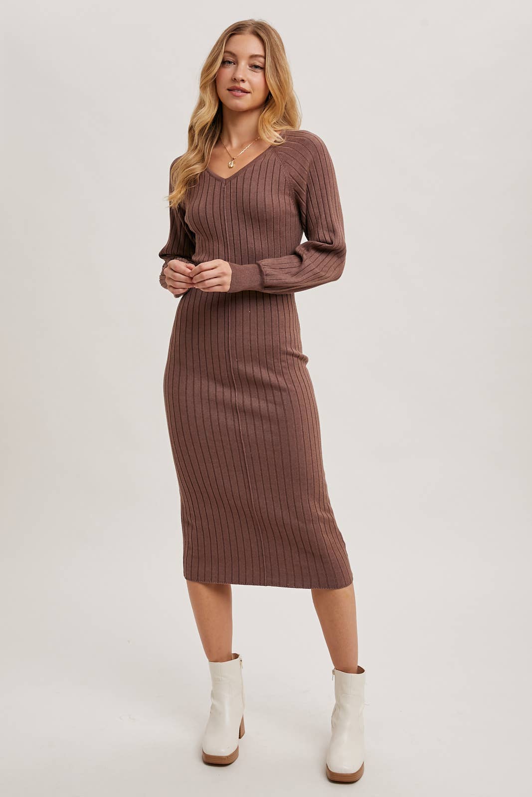 V-NECK RIBBED KNIT SWEATER MIDI DRESS