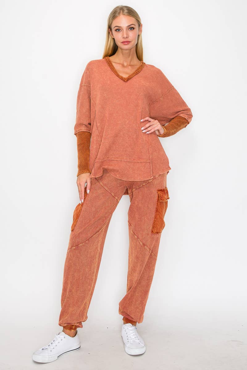 Mineral Wash Cargo pocket detail Joggers