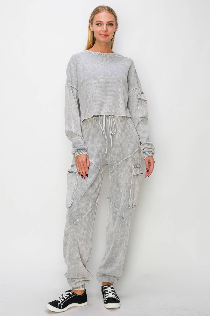 Mineral Wash Cargo pocket detail Joggers