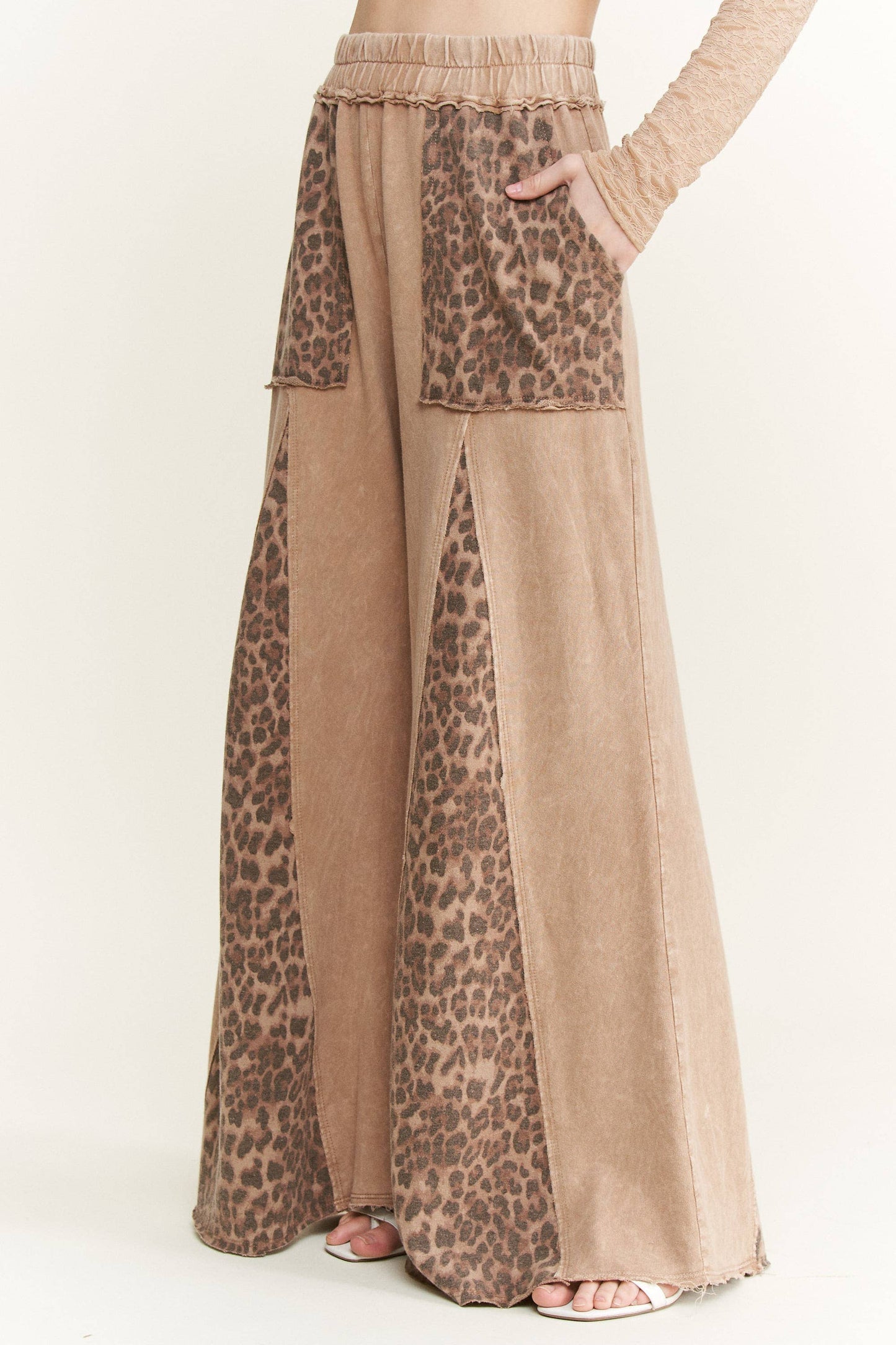 Mineral Washed Leopard Animal Print Flare Pants HP5783P1