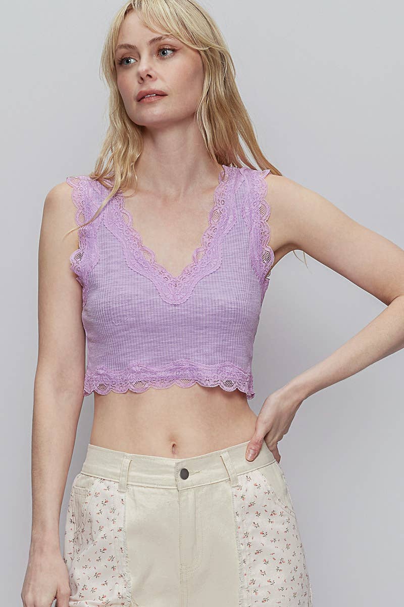 V-neck sleevless lace detail solid tank top