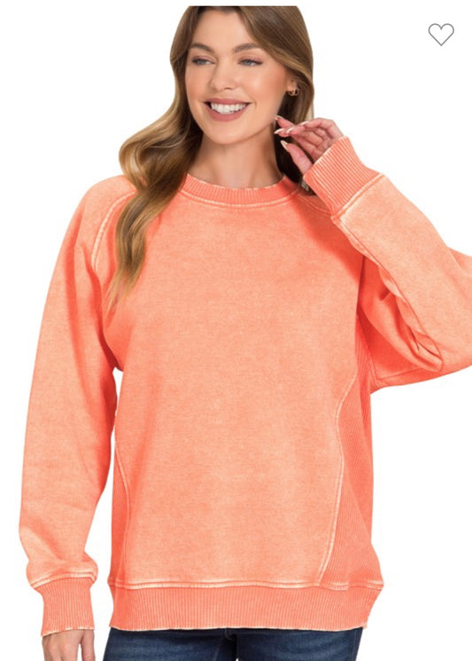 Acid washed crewneck sweatshirt