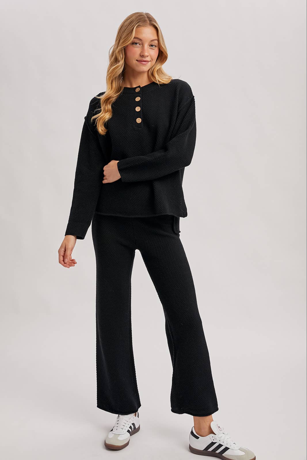 TEXTURED KNIT TOP & PANTS SET