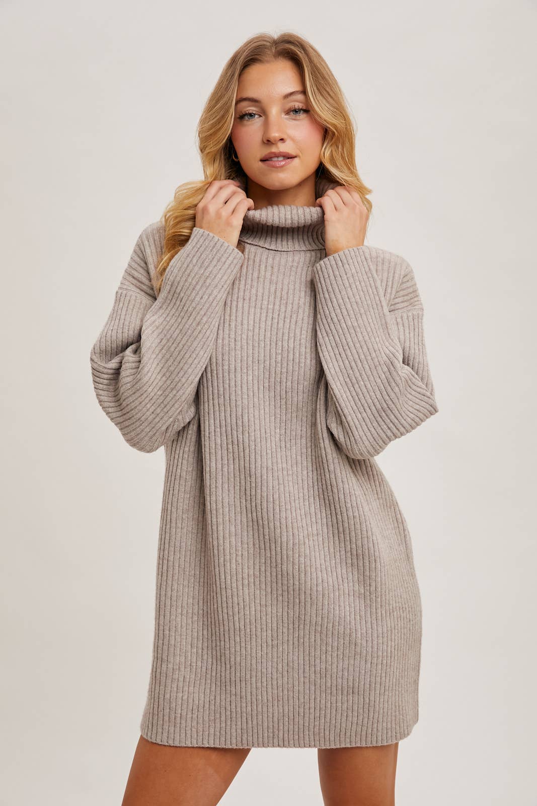 TURTLE NECK KNIT SWEATER DRESS